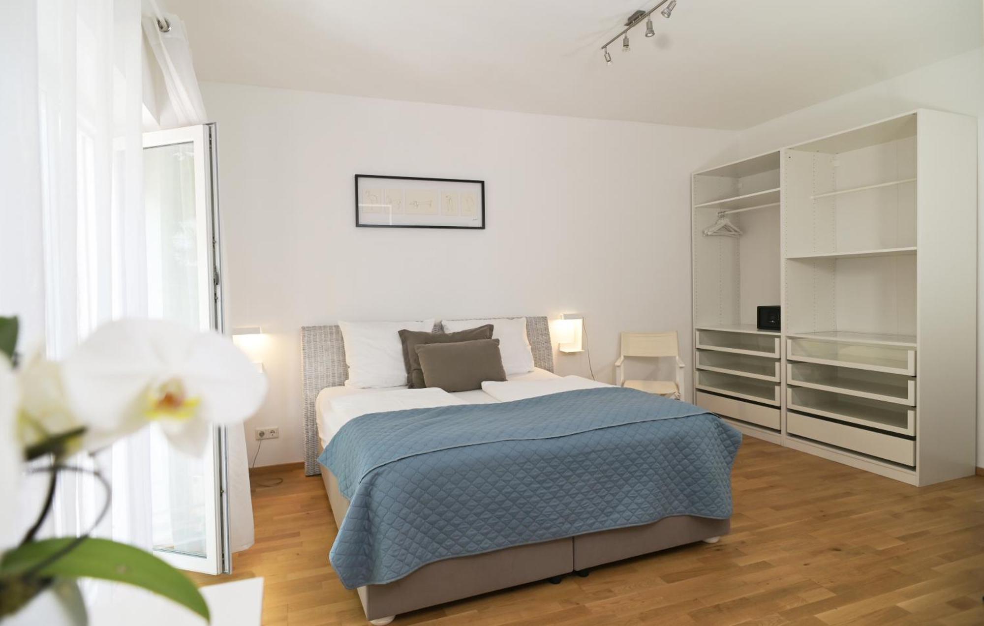 Aparthotel Victoria Apartments 3*