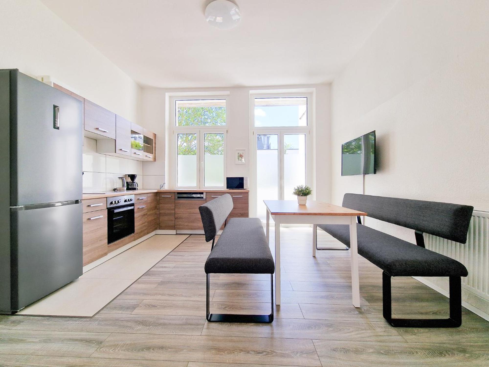 Apartment Raj Living - 3 Mit Balkon - 15 Min Zur Messe Dus *