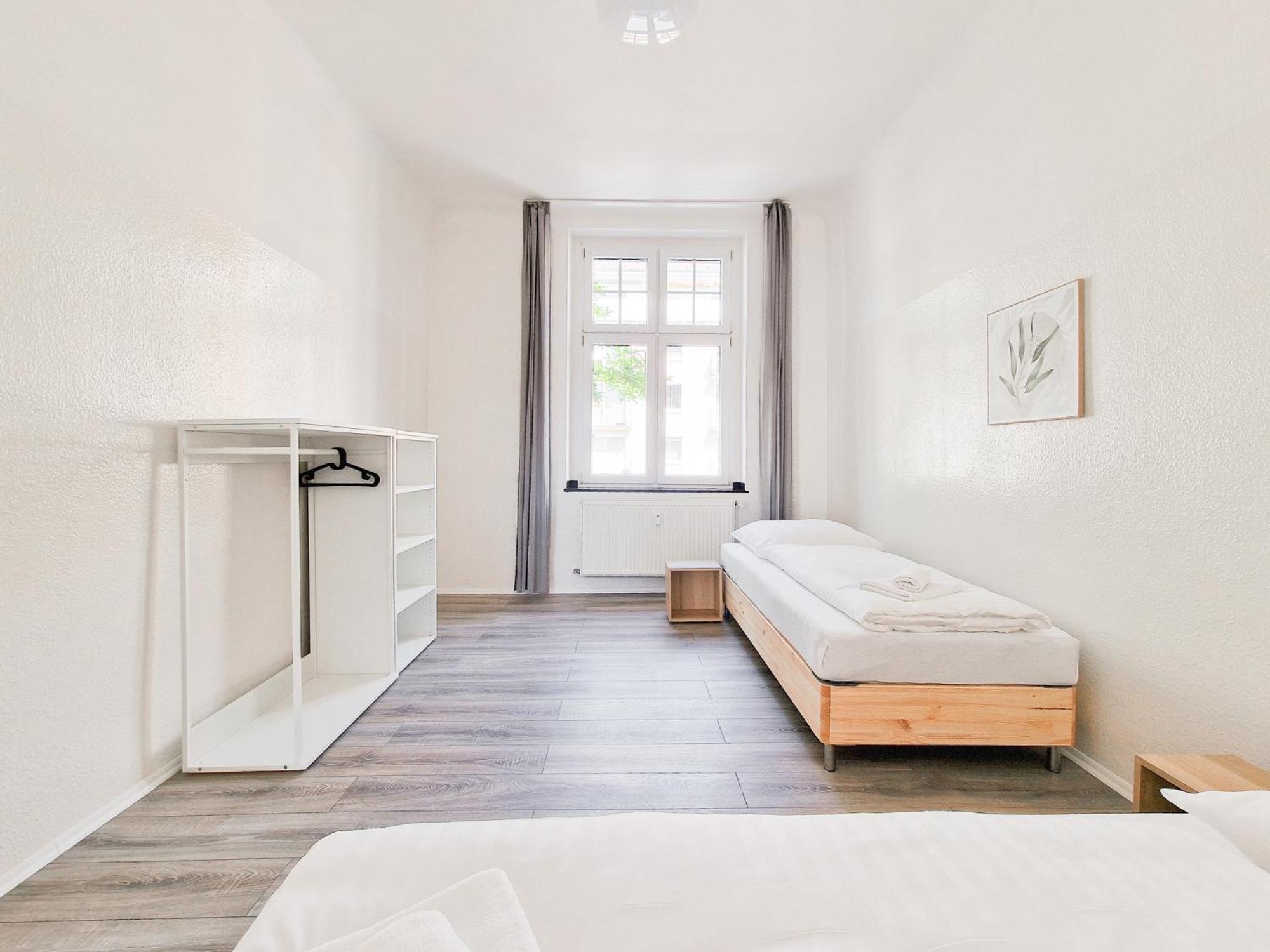 Raj Living - 3 Mit Balkon - 15 Min Zur Messe Dus