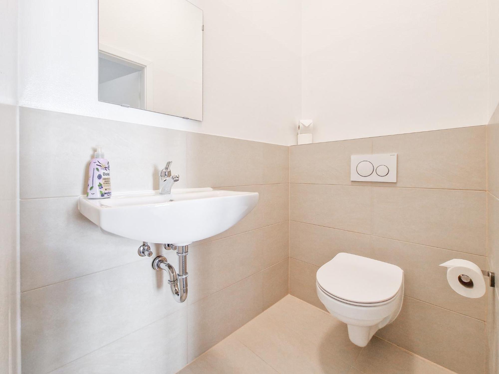 Raj Living - 3 Mit Balkon - 15 Min Zur Messe Dus Apartment Dusseldorf