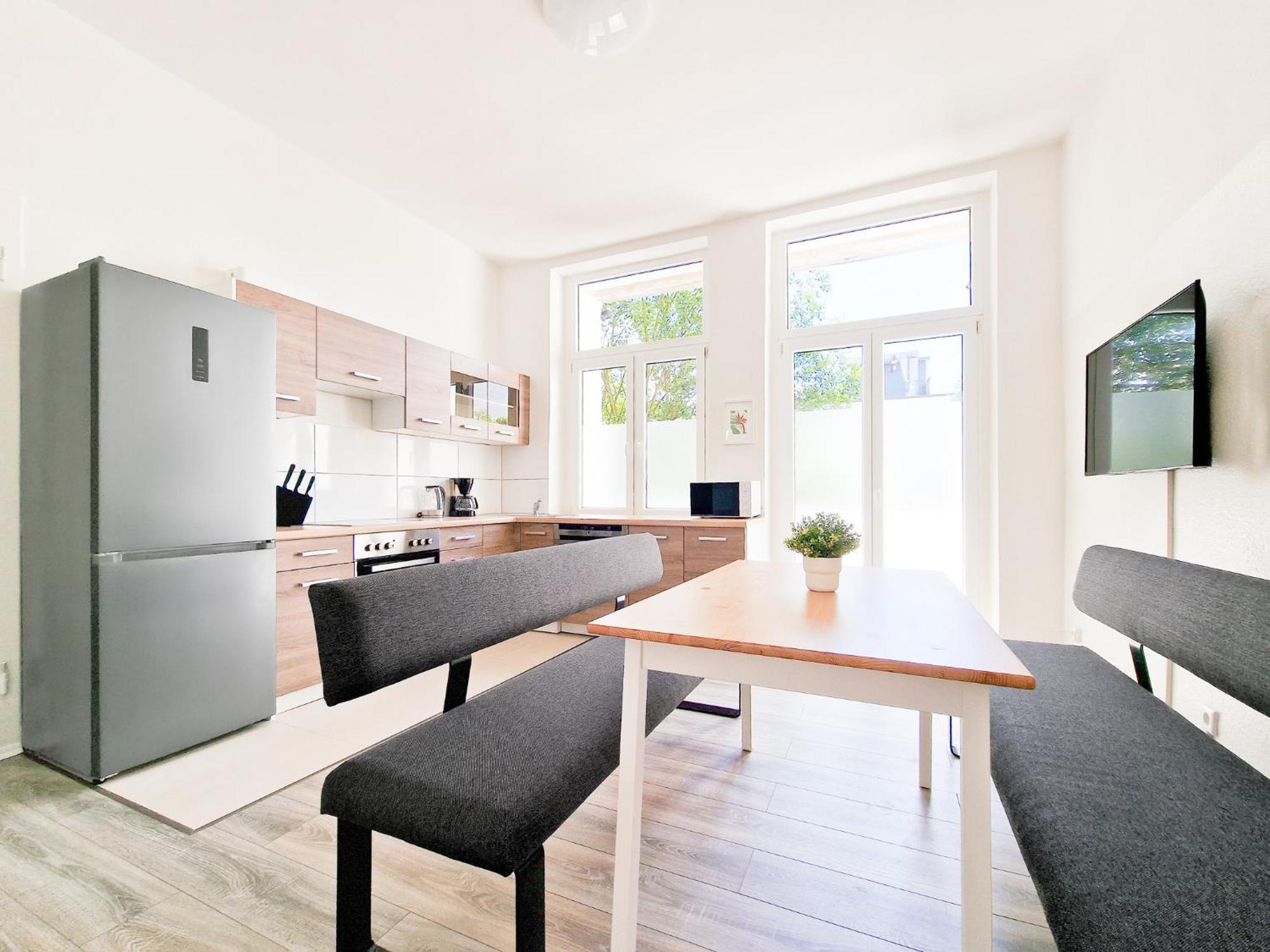 Raj Living - 3 Mit Balkon - 15 Min Zur Messe Dus * Dusseldorf