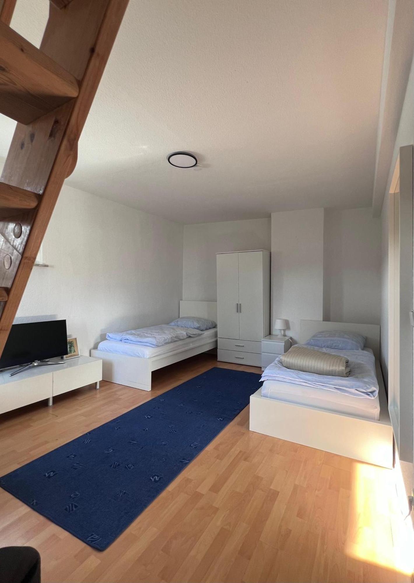 Cozy With Excellent Transport Links To Old Town, Main Station And Trade Fair *