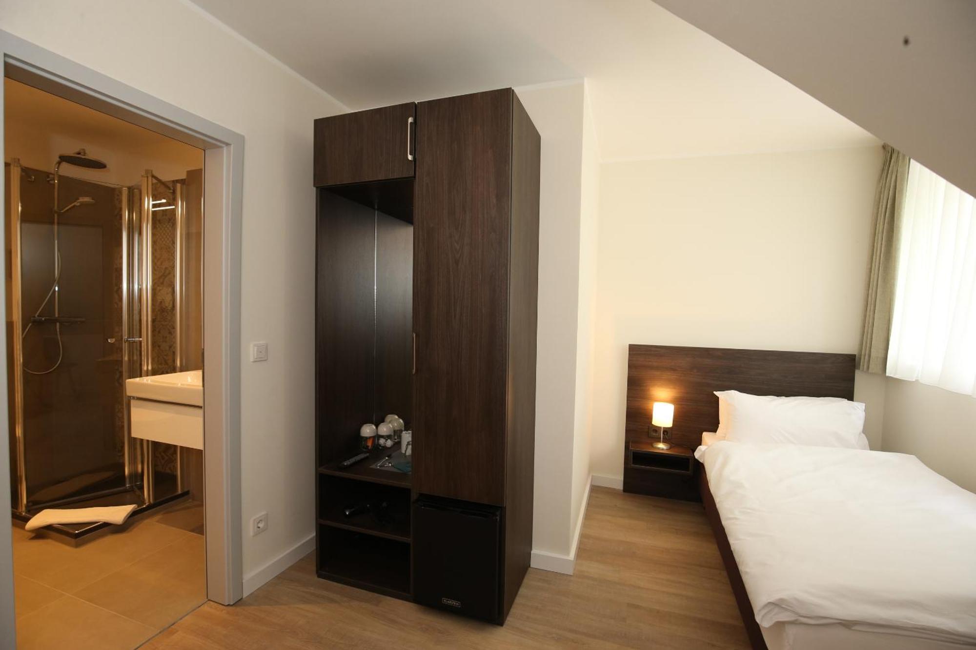 Faehrhaus Km734 Hotel