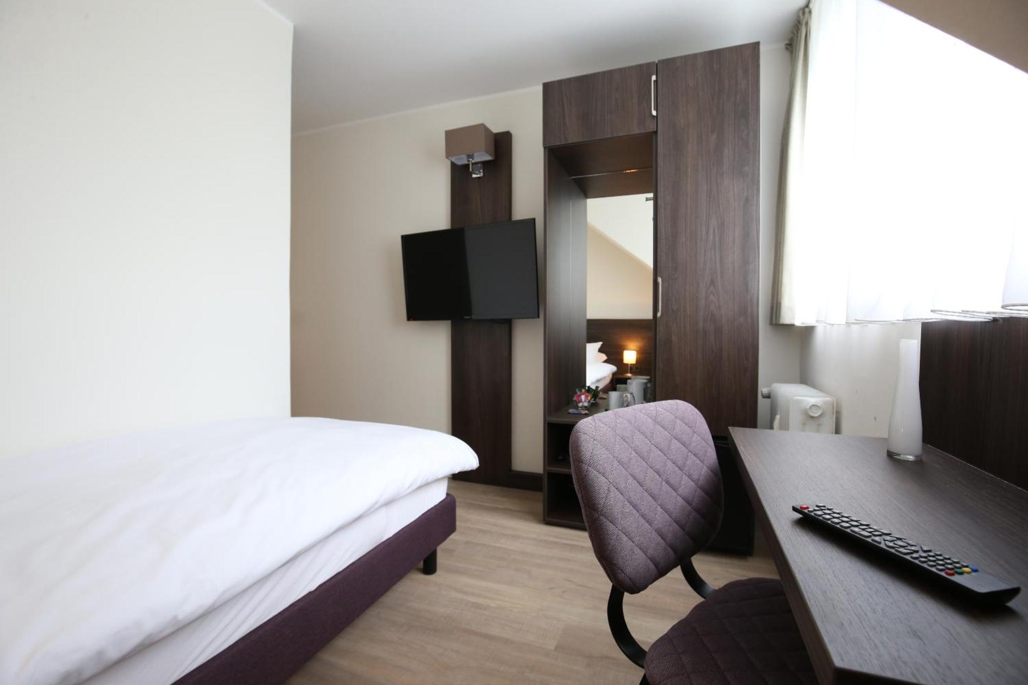 Faehrhaus Km734 Hotel 3*
