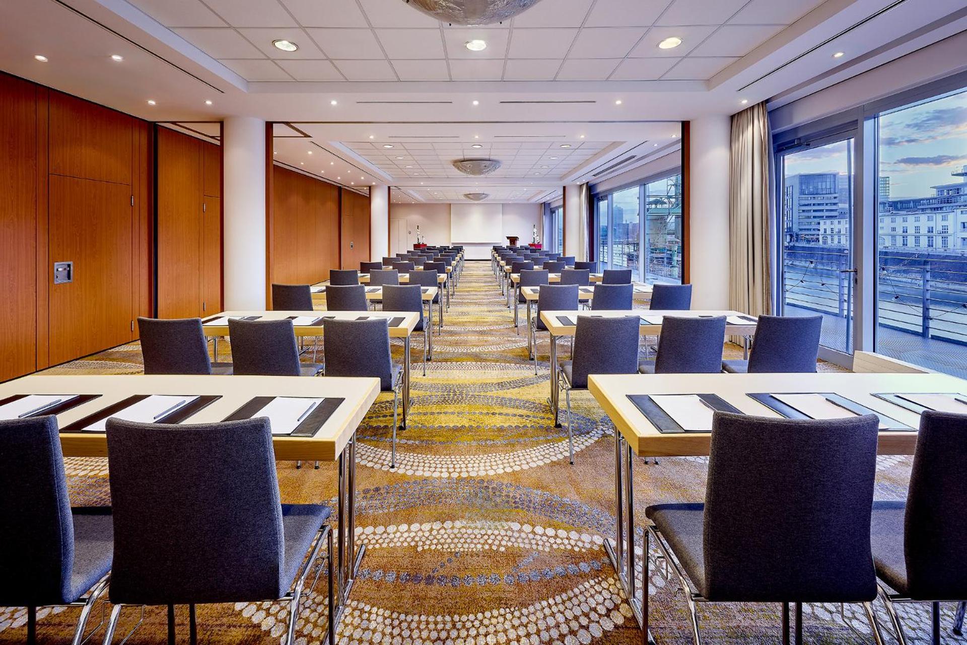 Hotel Courtyard By Marriott Hafen