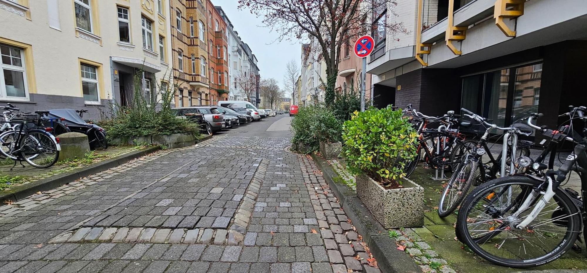 Fewokoko-privat Zentral Rheinufer Altstadt Messe Landtag Koenigsallee Apartment