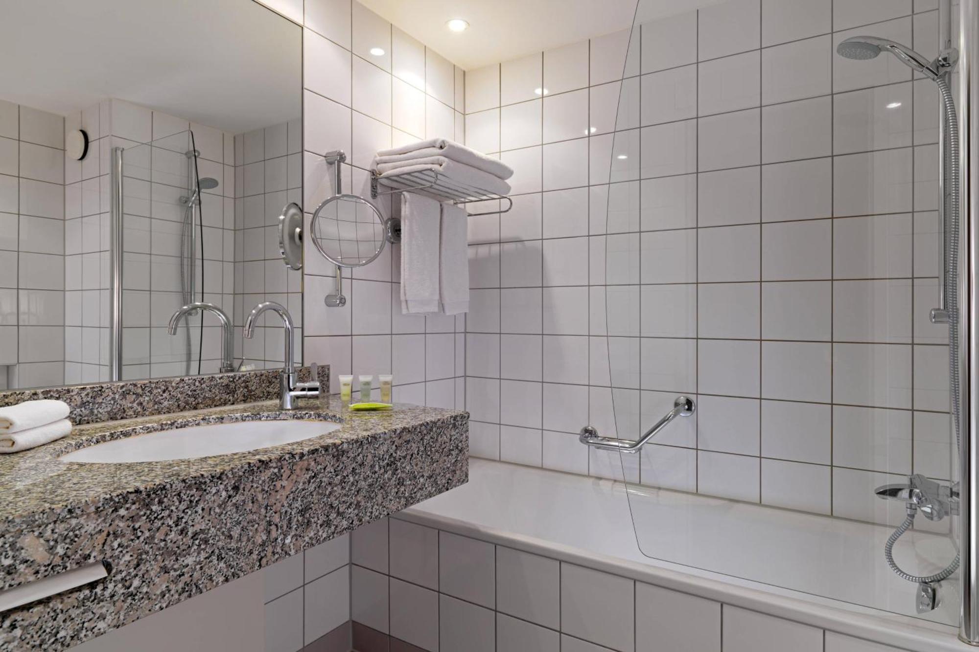 Hotel Courtyard By Marriott Hafen