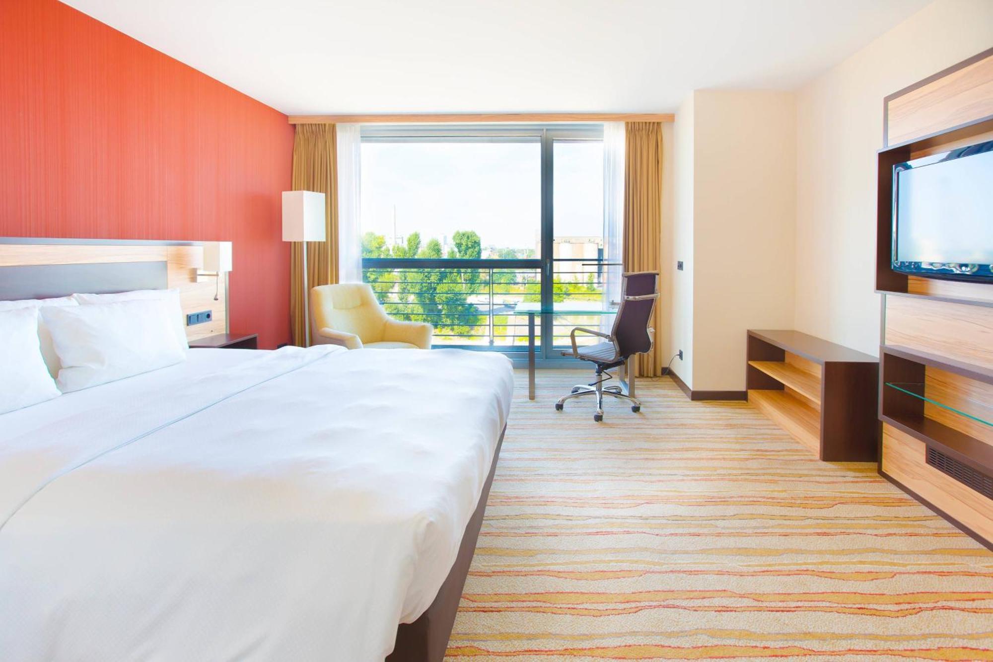 Courtyard By Marriott Hafen 4*