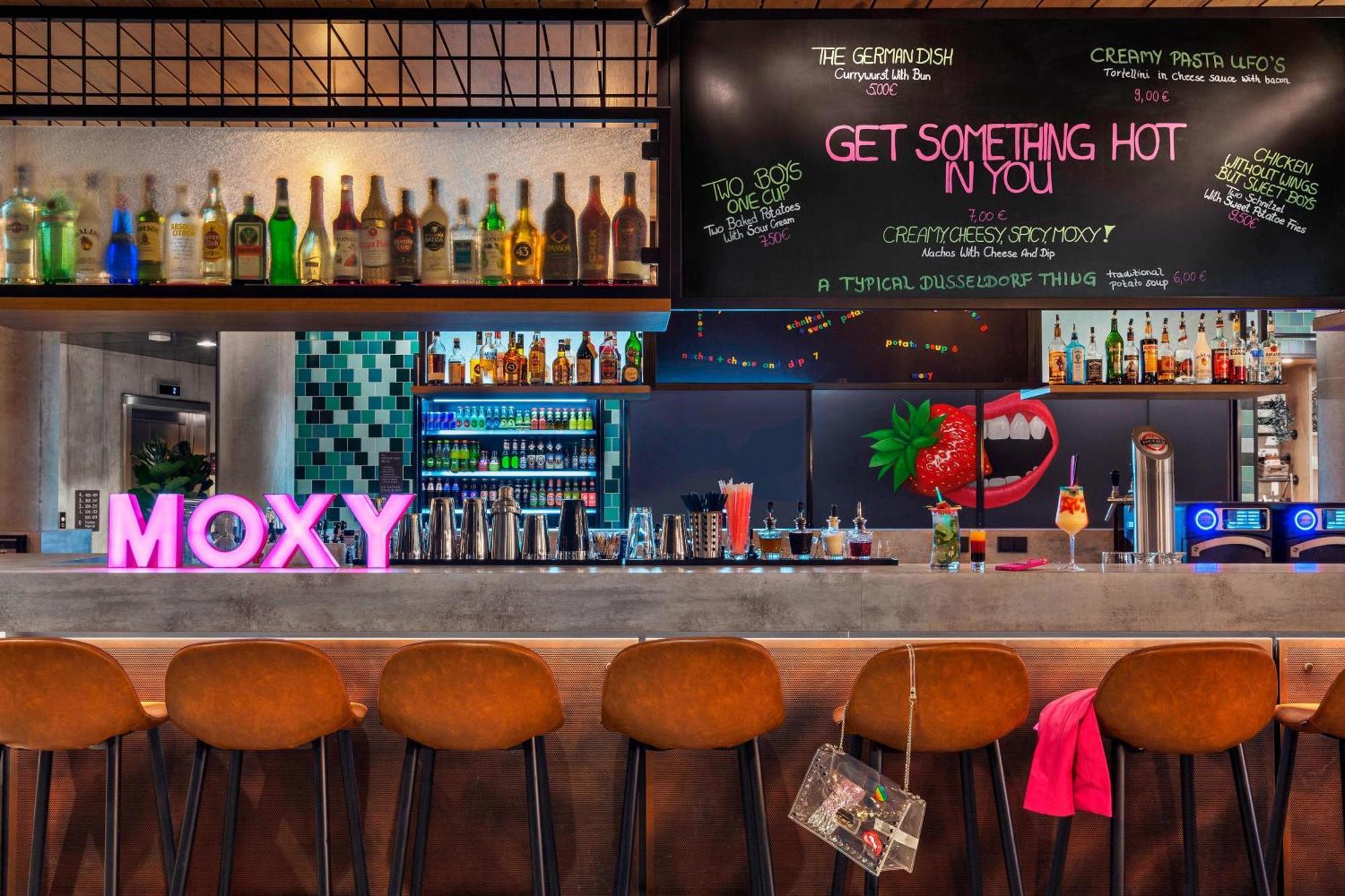 Moxy South Hotel Dusseldorf