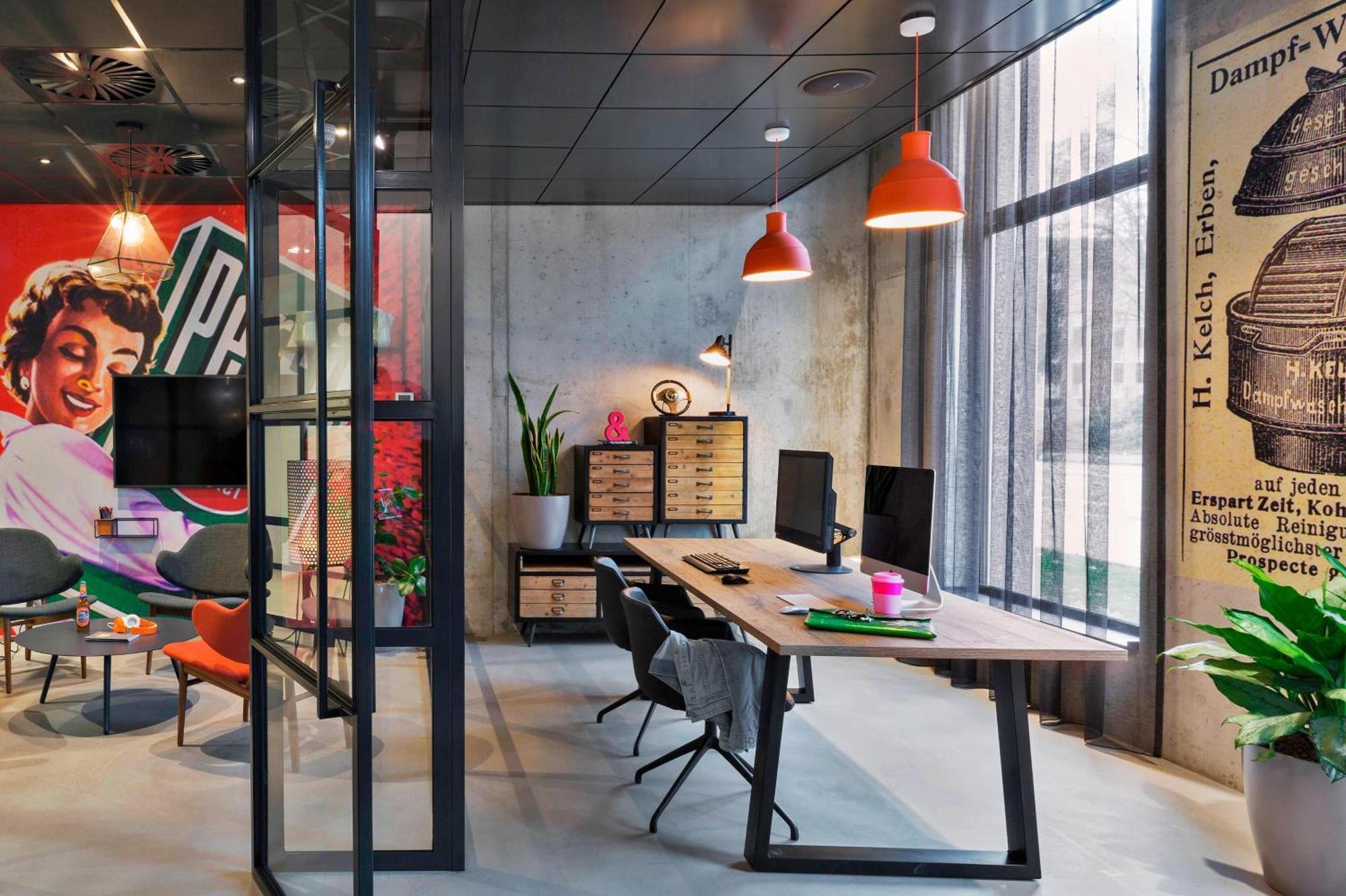 Moxy South 3*