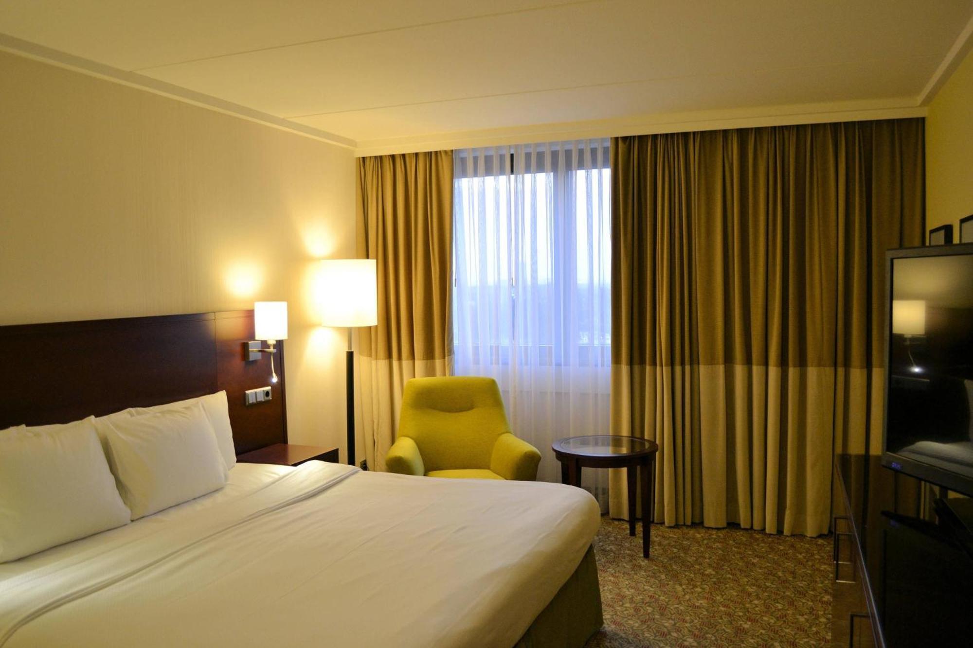 Hotel Courtyard By Marriott Seestern