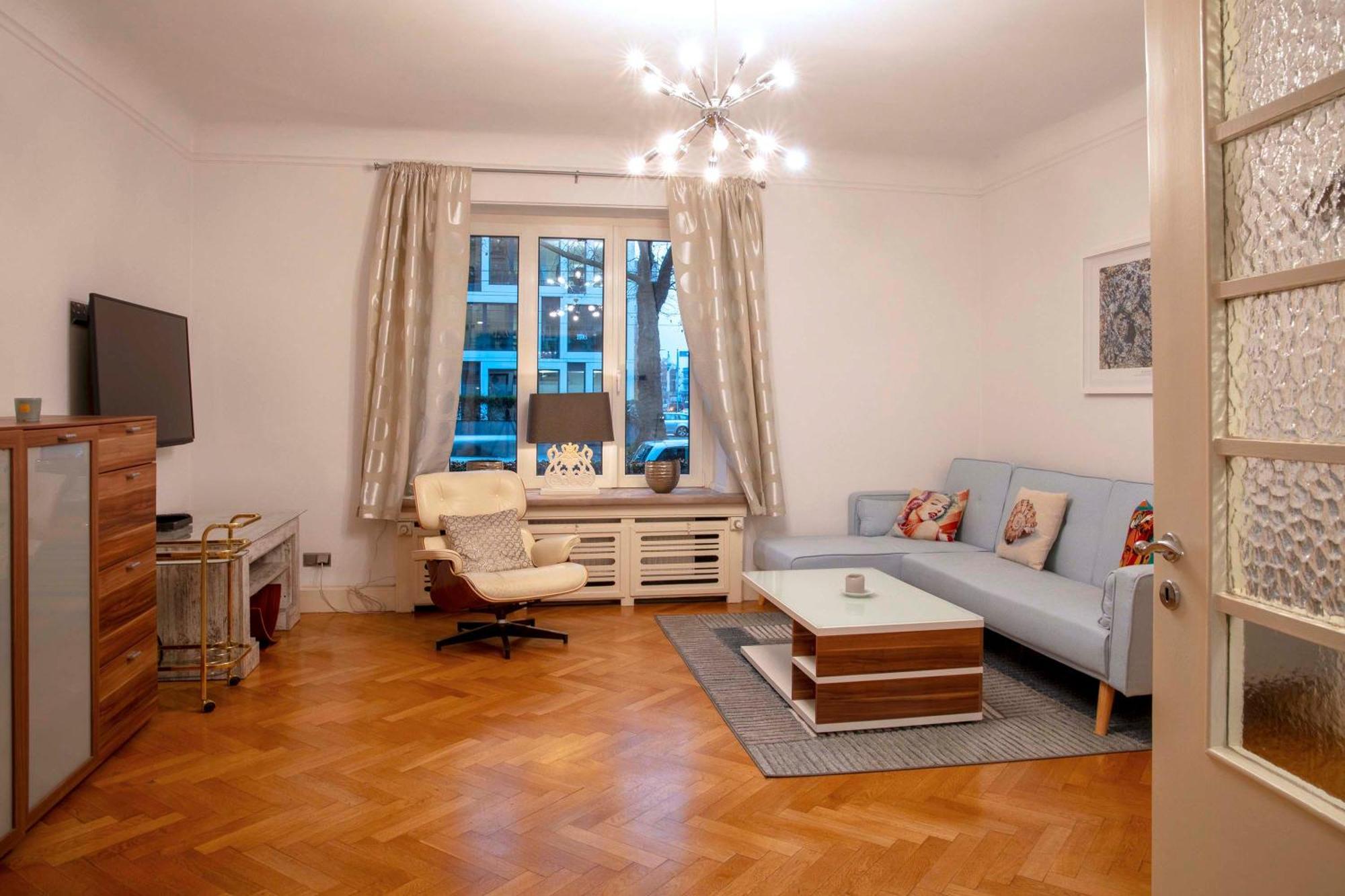 Top-designerwohnung In Messenaehe *