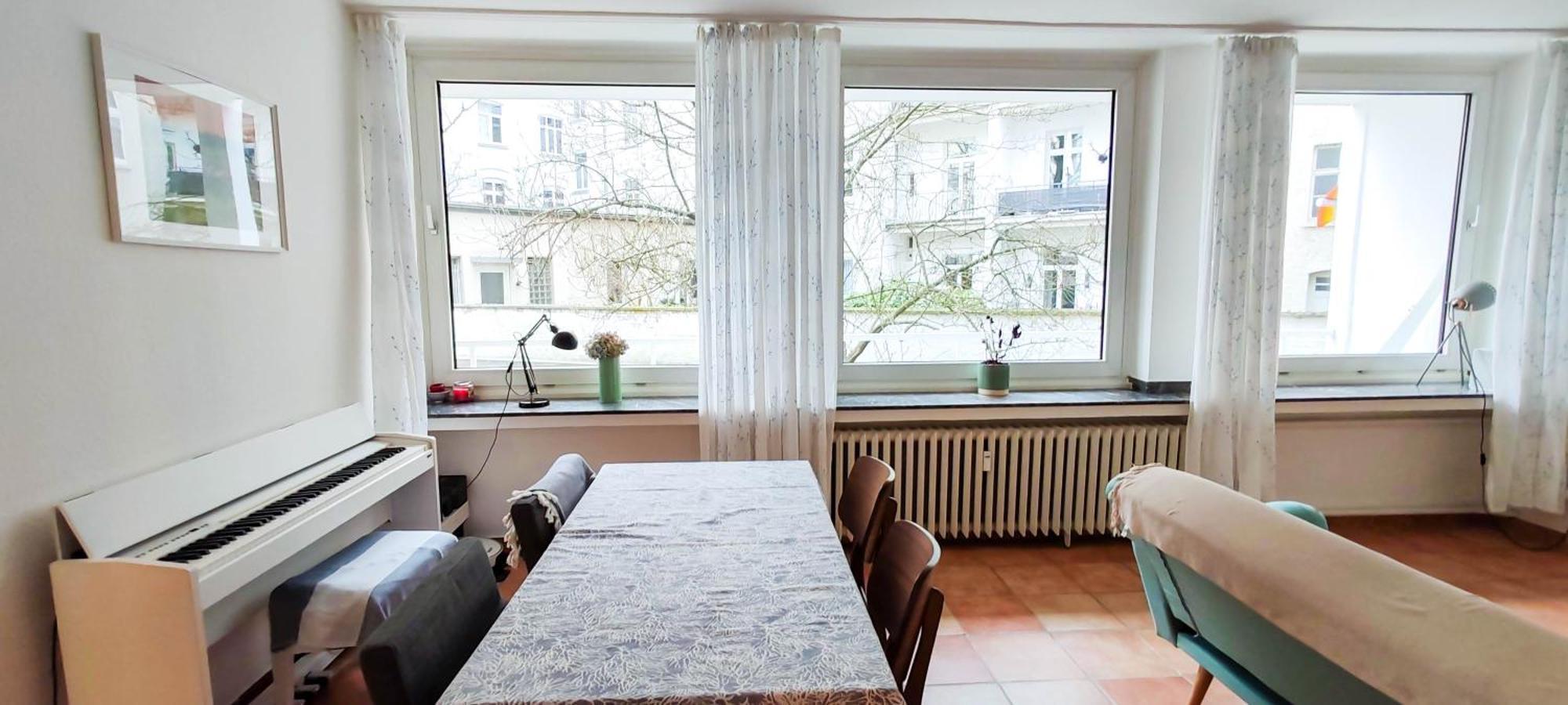 Elegant Close To Main Train Station Apartment Dusseldorf