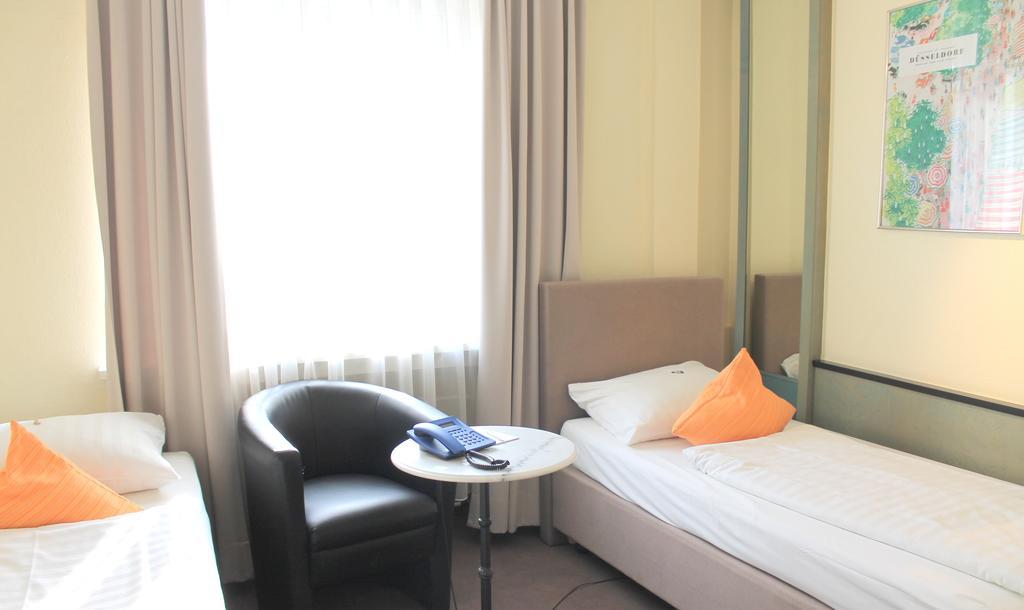 Hotel Monopol Centre Düsseldorf
