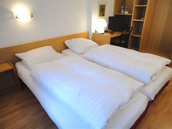 Hotel Moon Dusseldorf