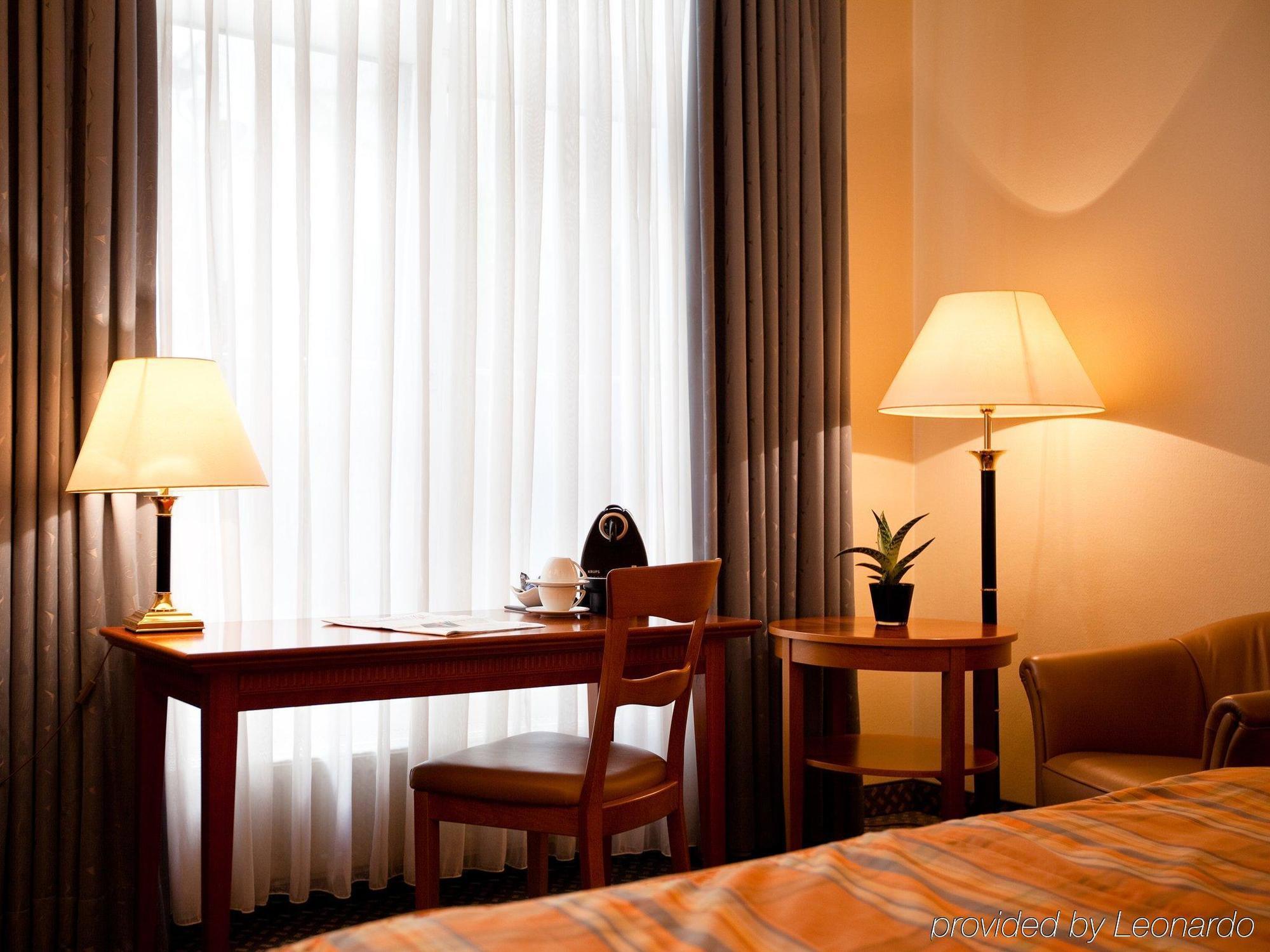 Carls Hotel