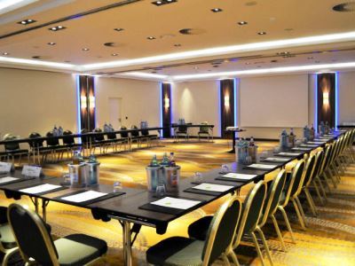 Hotel Courtyard By Marriott Seestern
