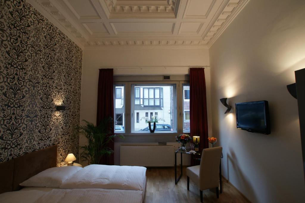 Stern Hotel 3*