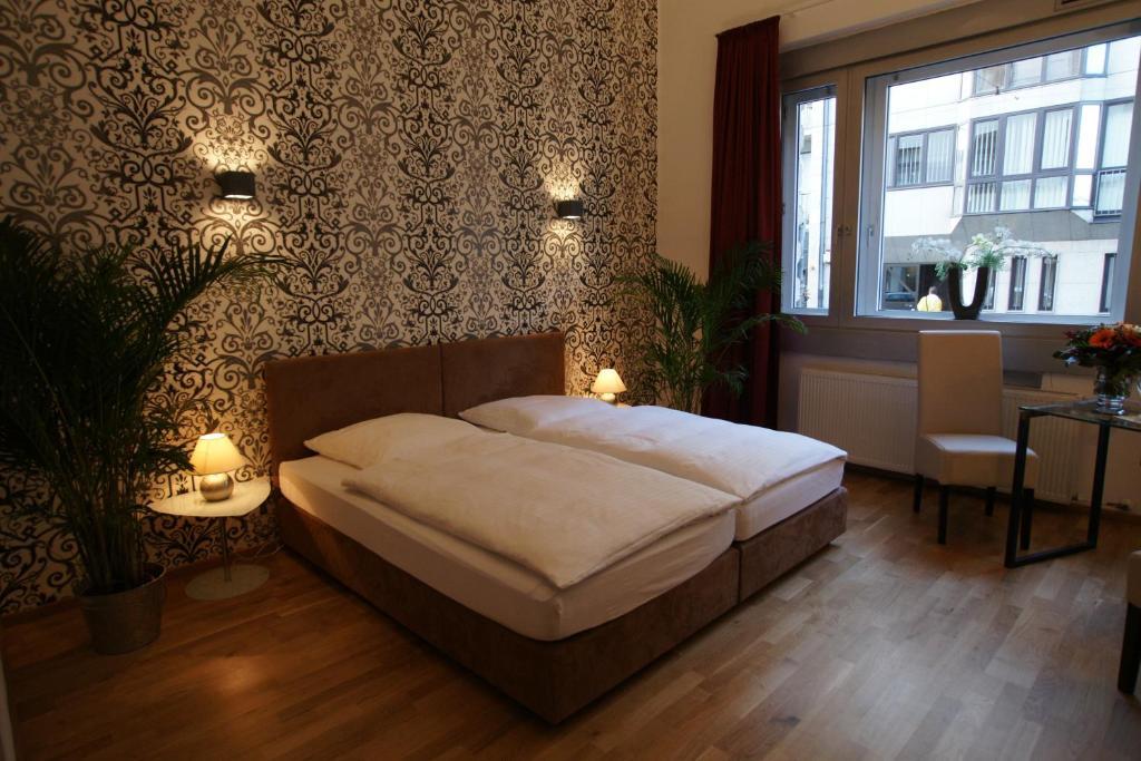Stern 3* Düsseldorf