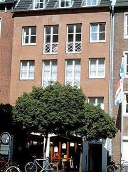 Guest house Apartment-hotel Am Rathaus Dusseldorf