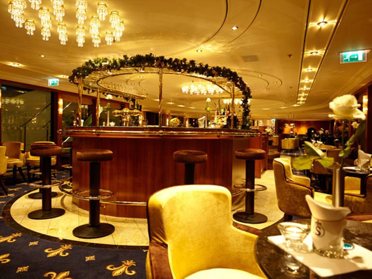 Baxter Hoare Ship Hotel Düsseldorf
