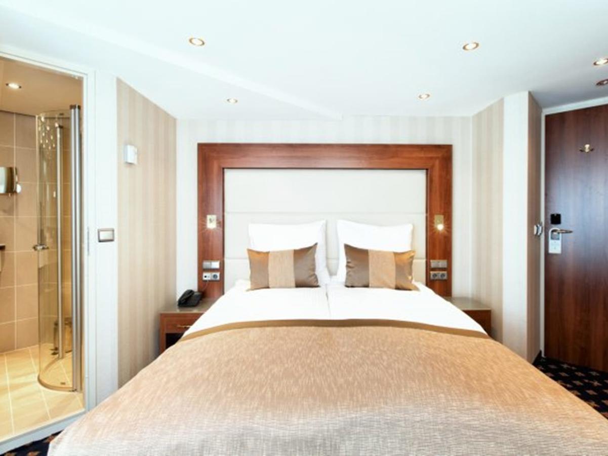 Hotel Baxter Hoare Ship 4*
