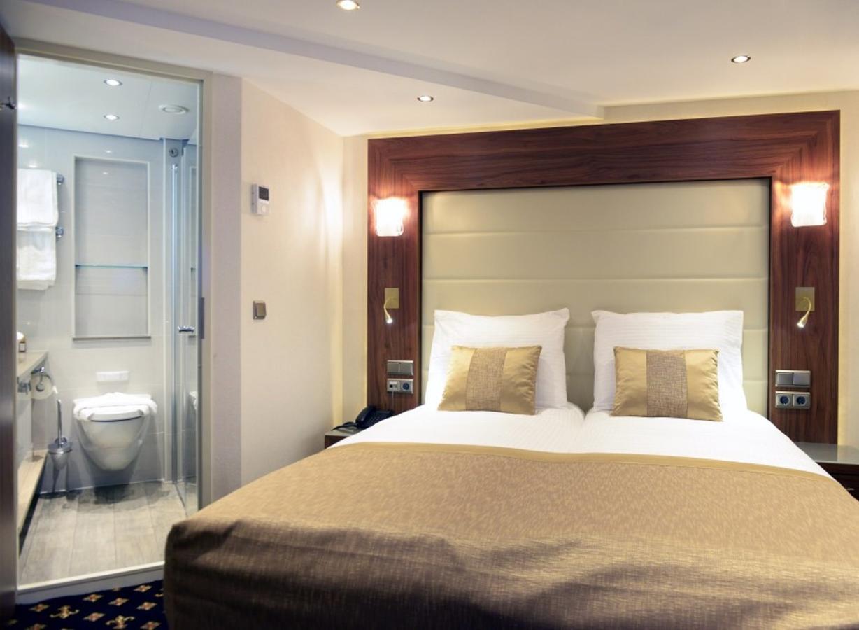 Baxter Hoare Ship Hotel