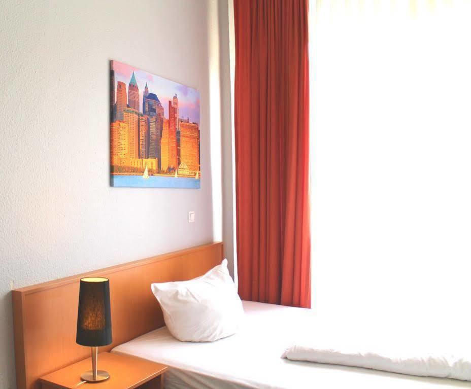 Tm Hotel Duesseldorf Hotel