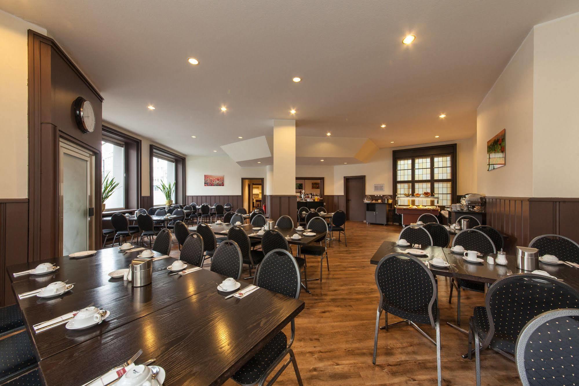 Hotel Maxim 3*