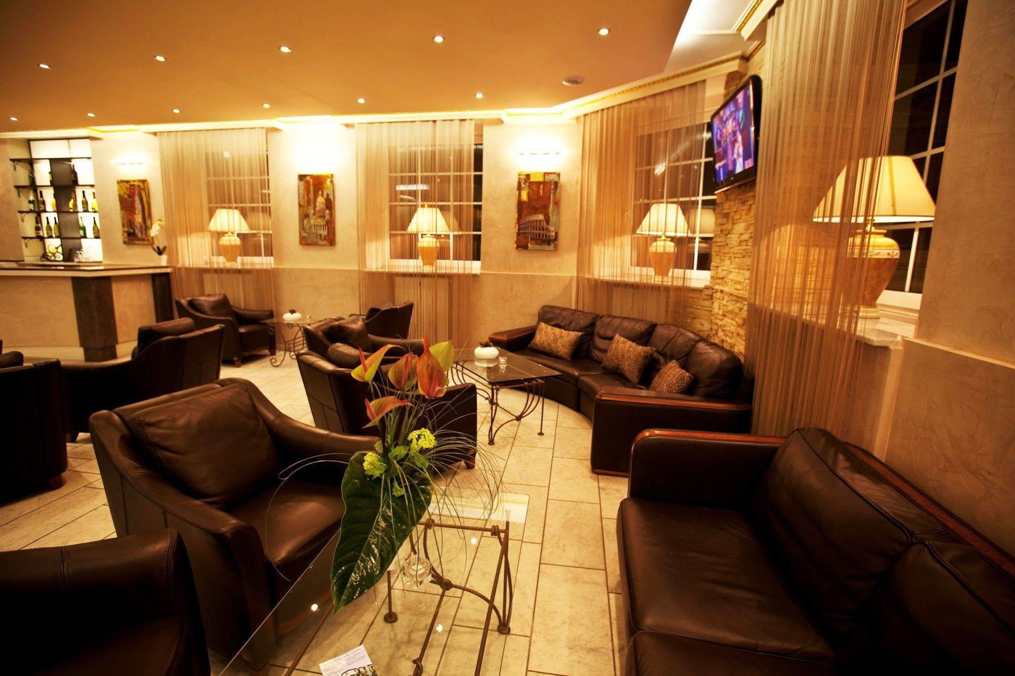 Hotel Atomis Dusseldorf