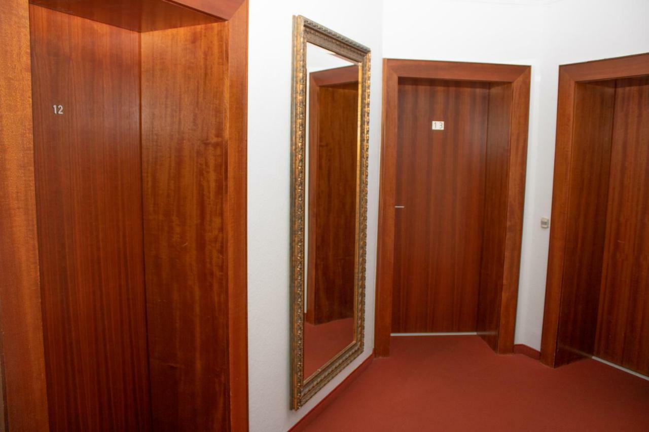 Stern 3*